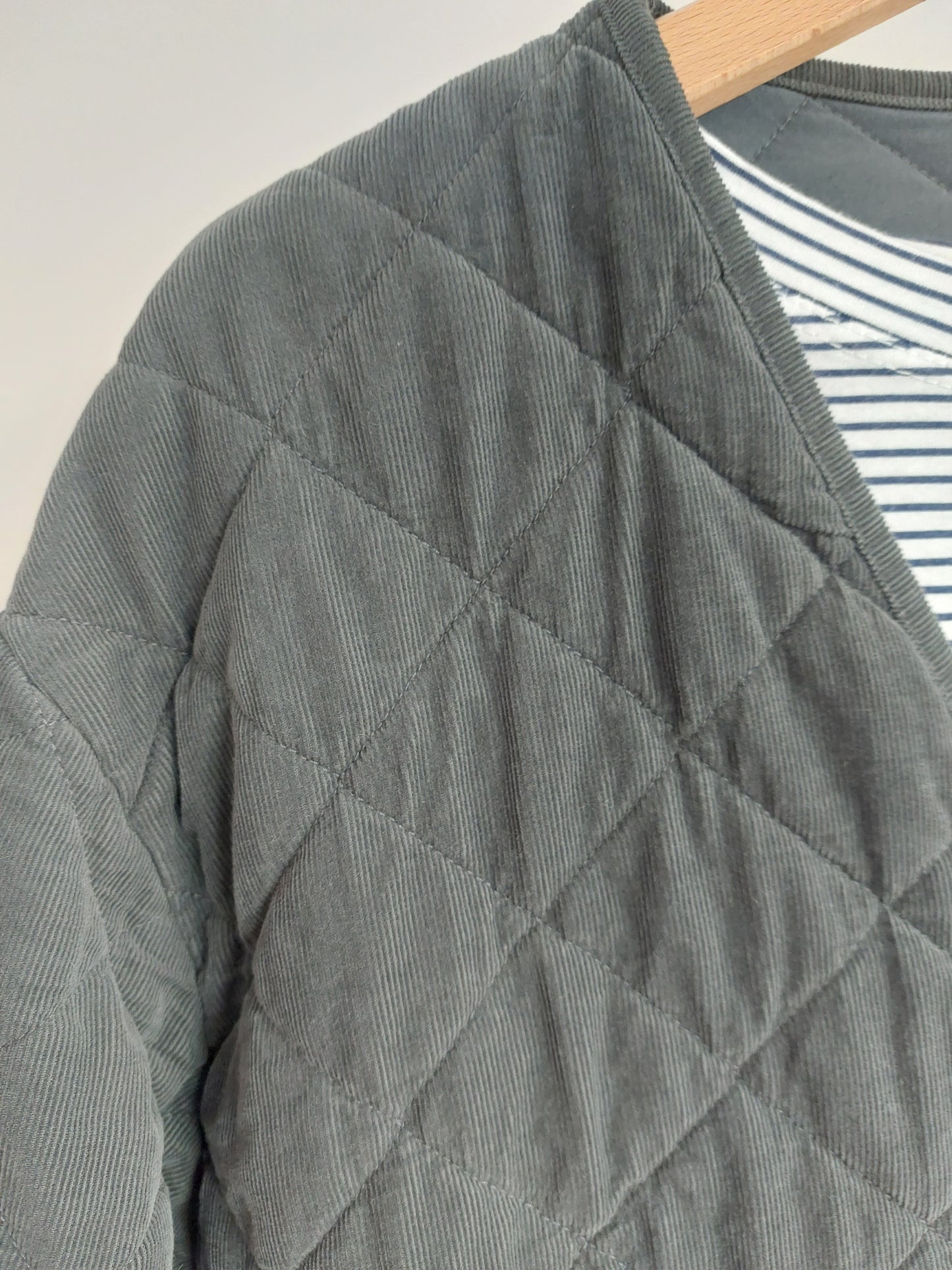 CHAQUETA GRIS